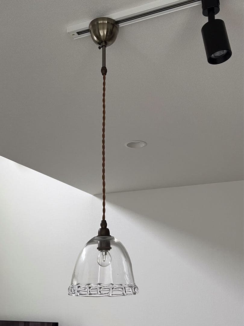 櫻井彩さん ガラス ペンダントライト 照明