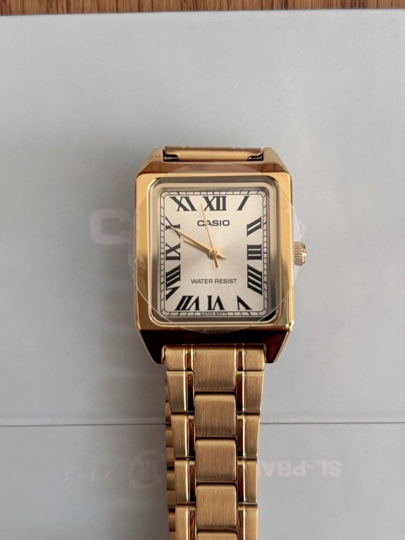 CASIO カシオ LTP-V007G-9B ゴールド 腕時計 試着のみ新品同様