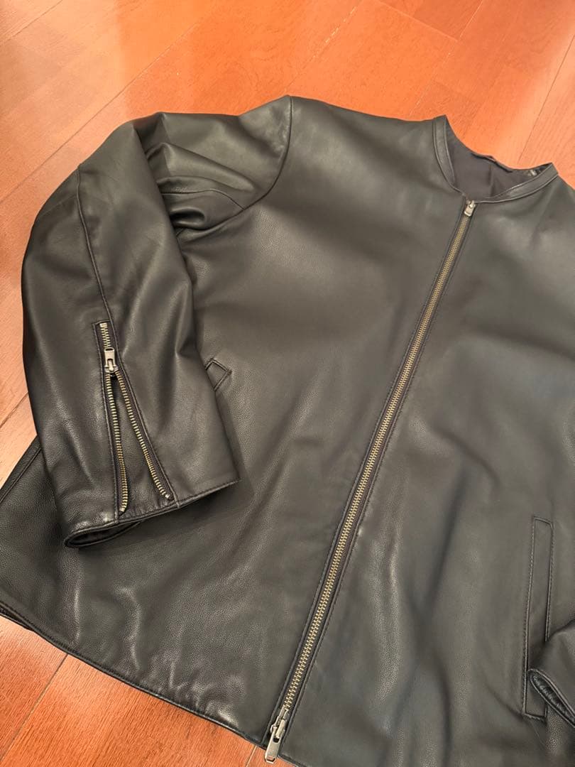 ✩アダムエロペ✩新品同様 シープレザー ノーカラー ライダースジャケット