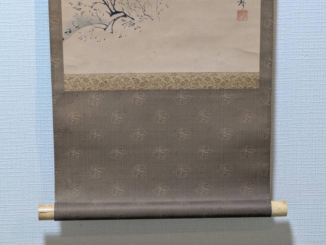 【真作】掛軸　雪景山水図　墨画淡彩　時代書画　古美術　雪に家並み　U3