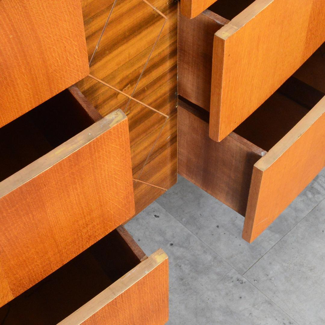 ねこ　イギリスヴィンテージ チェスト ショートサイドボード リビングボード