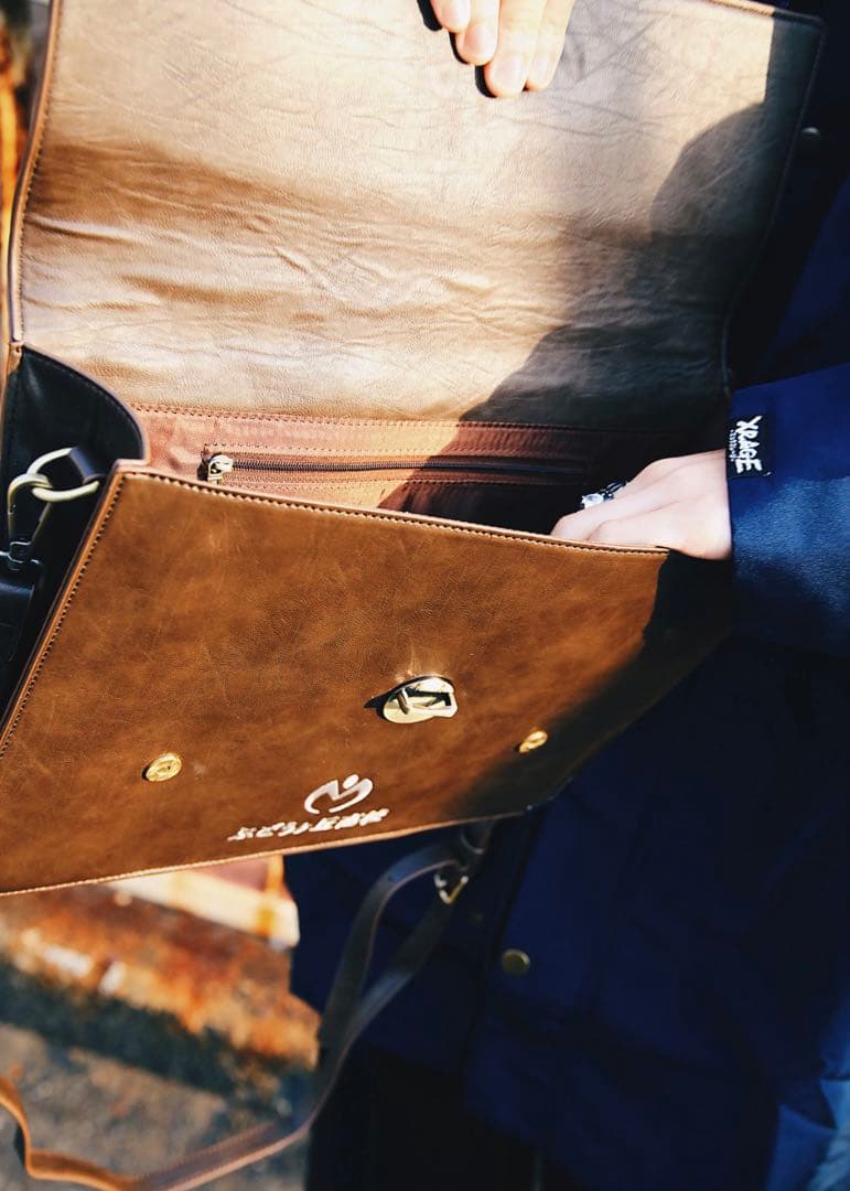 XRAGE ぶどうヶ丘高校 スクールバッグ（東方丈助学生手帳付き）