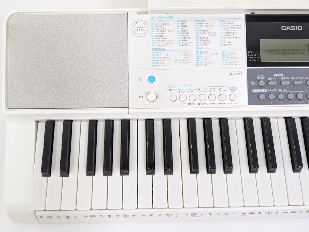 CASIO LK-516 光ナビゲーション電子ピアノ キーボード 61鍵盤
