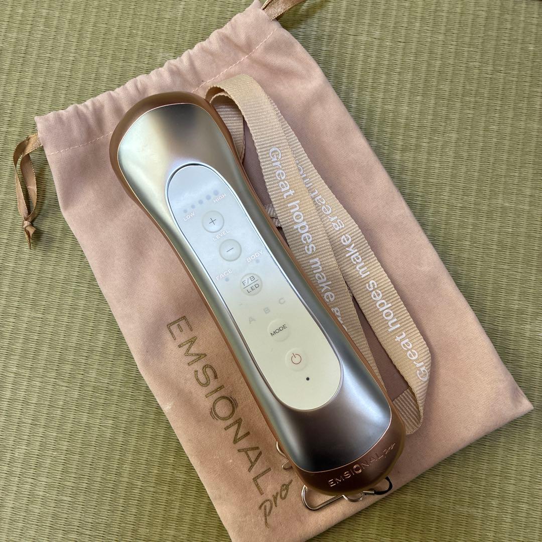 【値下げ中】　セプテム エモーショナルプロ 美顔器 EMS