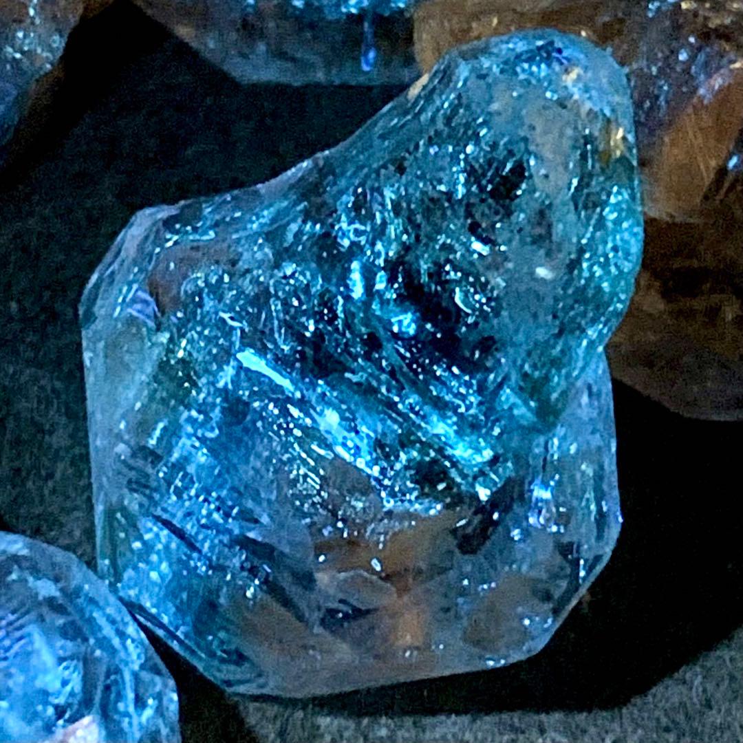 ペトロレアムクォーツ(特大)5個セットw-1/蛍光水晶