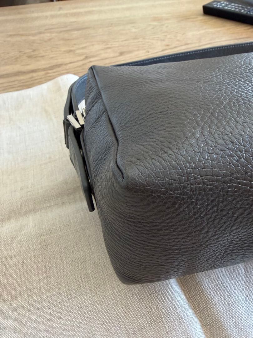 HIROFU【ヴィータ】レザーショルダーバッグ S 2WAY 本革　グレー