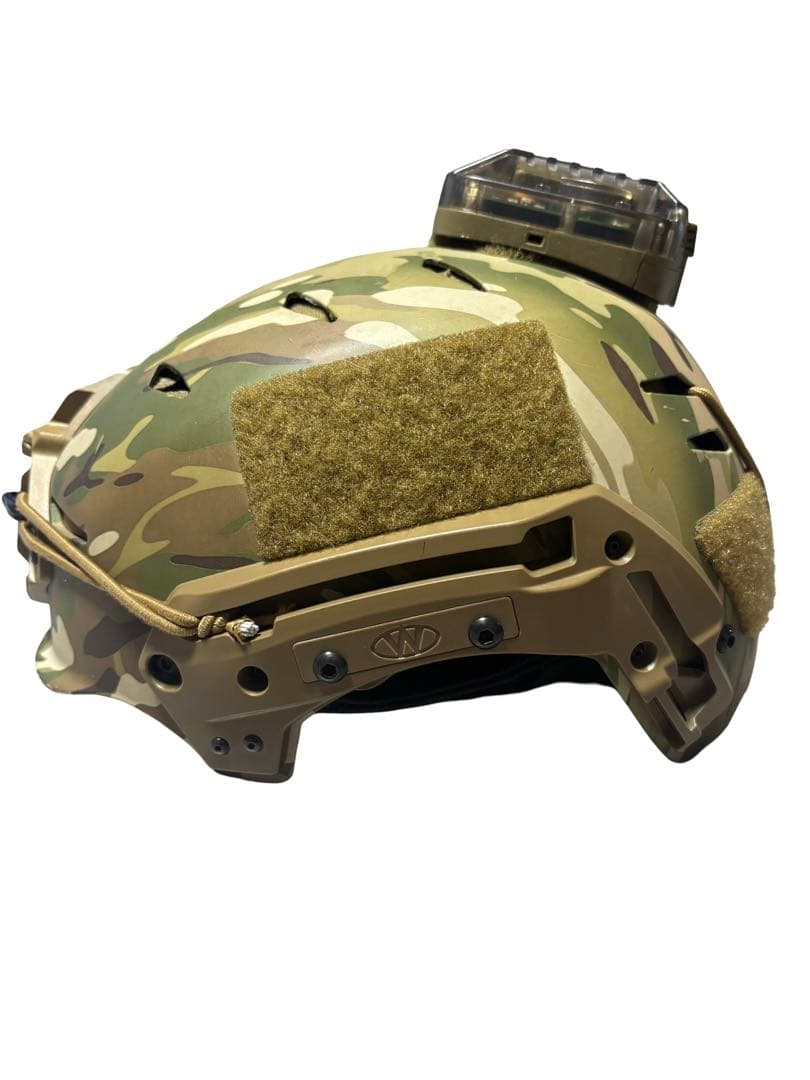 ヘルメット マルチカム　チームウェンディ