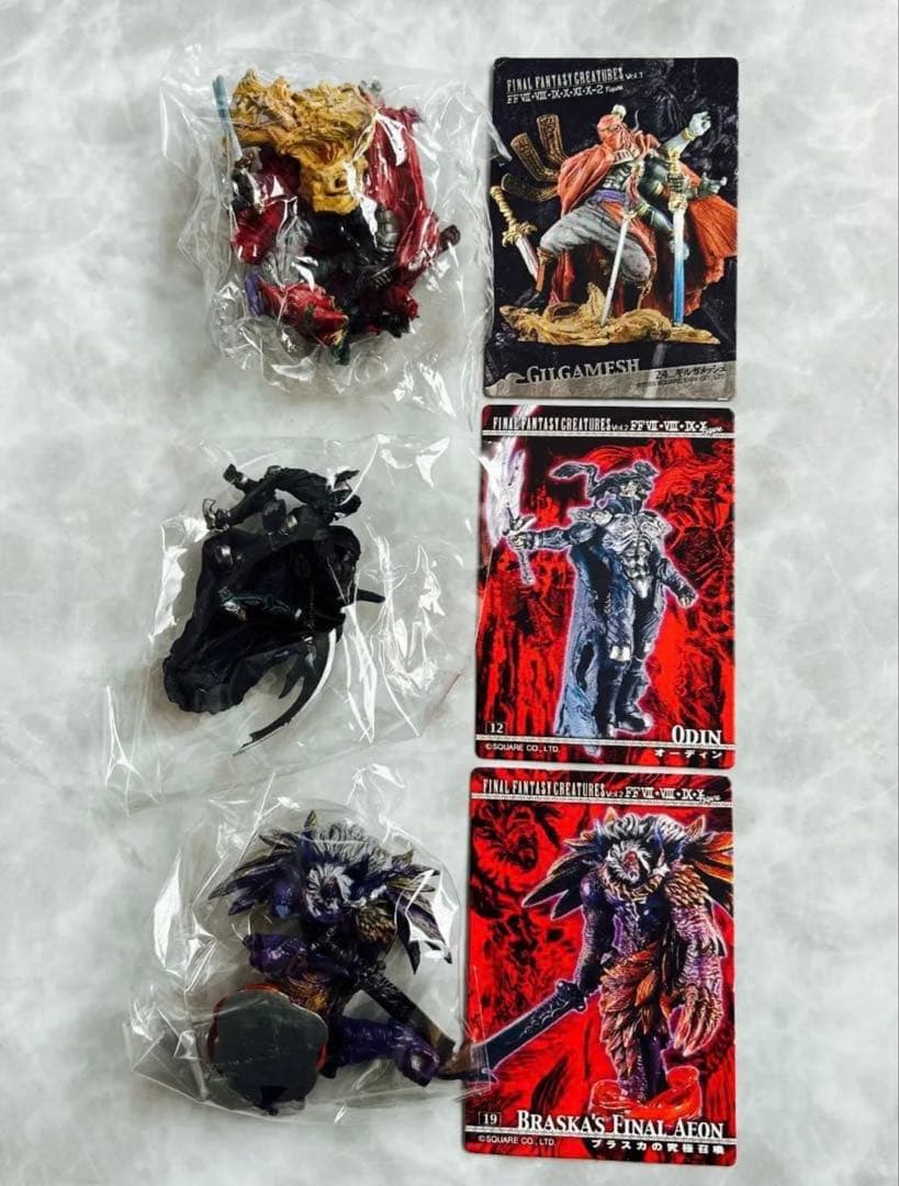 内袋未開封　ファイナルファンタジークリーチャーズフルカラー20体15種