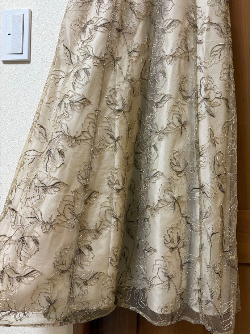 シャーリングスリーブ 総レース フェミニン パーティー ドレス 結婚式