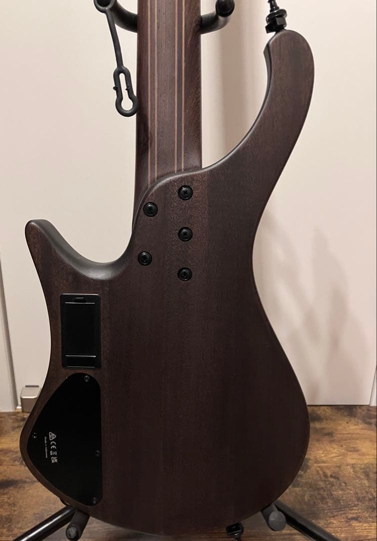 ベース Ibanez EHB1505MS