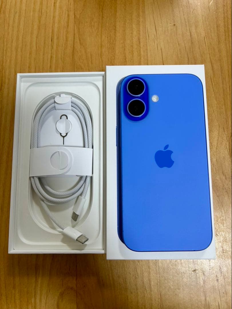 【美品】Apple iPhone 16 ウルトラマリン256GB 充電容量92%