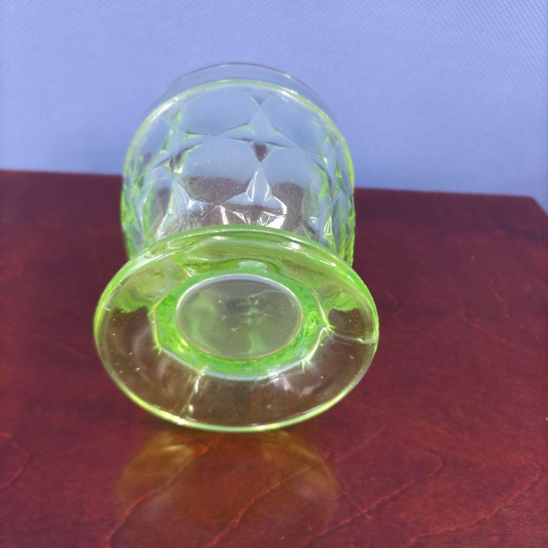 ウランガラス   D515