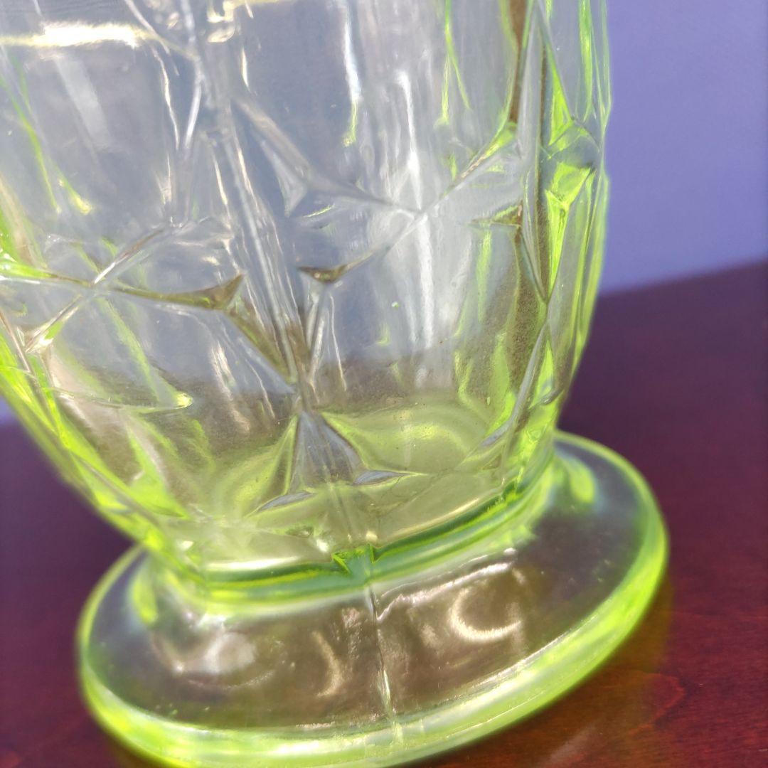 ウランガラス   D515