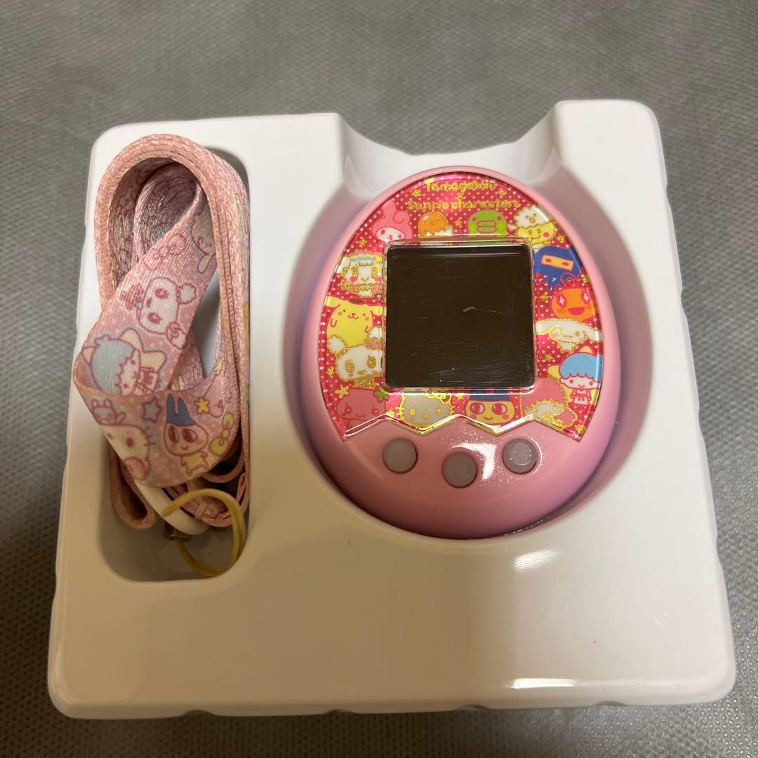 たまごっちみくす　サンリオ　トイザらス限定品ピンク