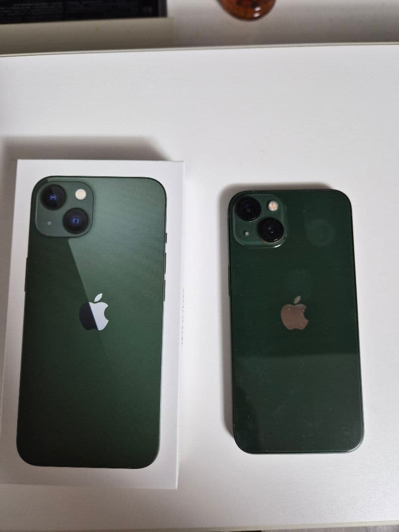 Apple iPhone 13 256GB ミッドナイトグリーン 本体　箱あり