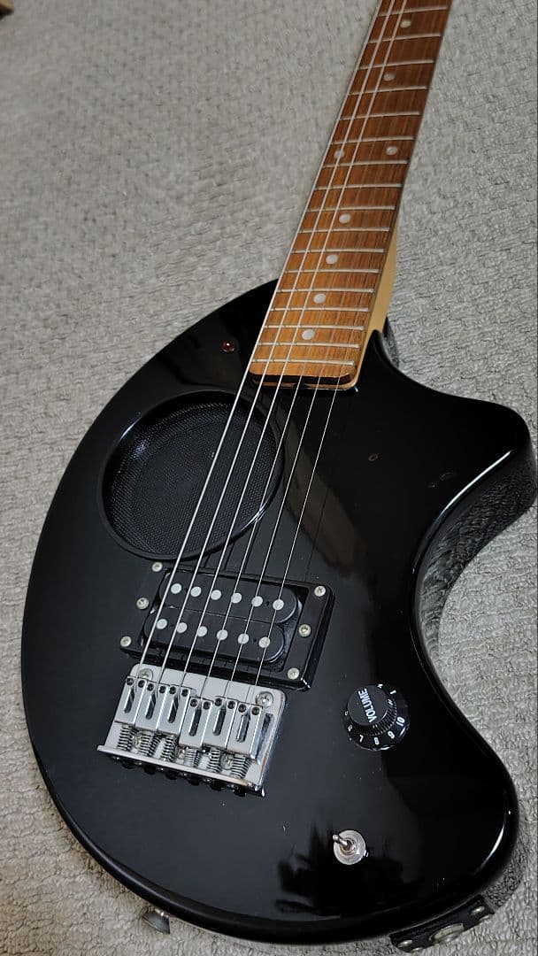 ZO3フェルナンデスエレキギター ブラック 6弦