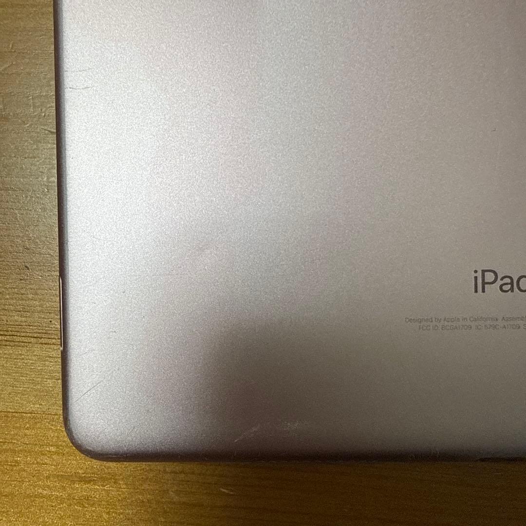 iPad Pro 10.5 64GB Wi-Fi + Cellular 箱付