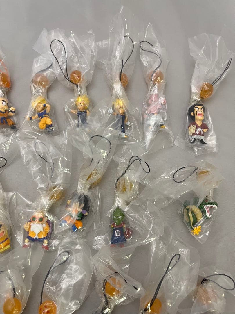 激レア　ドラゴンボールZ DBキャラストラップ 19種23個セット