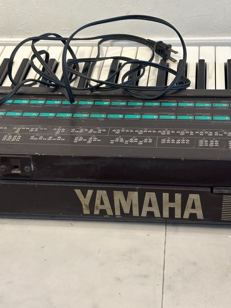 Yamaha DX7 デジタルシンセサイザー