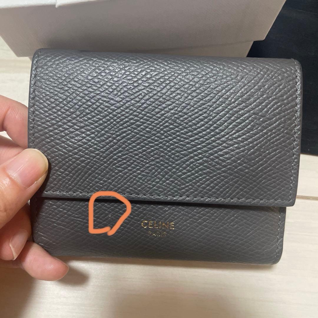 ★龍様★CELINE トリフォールドウォレット(箱・巾着・領収書付き)