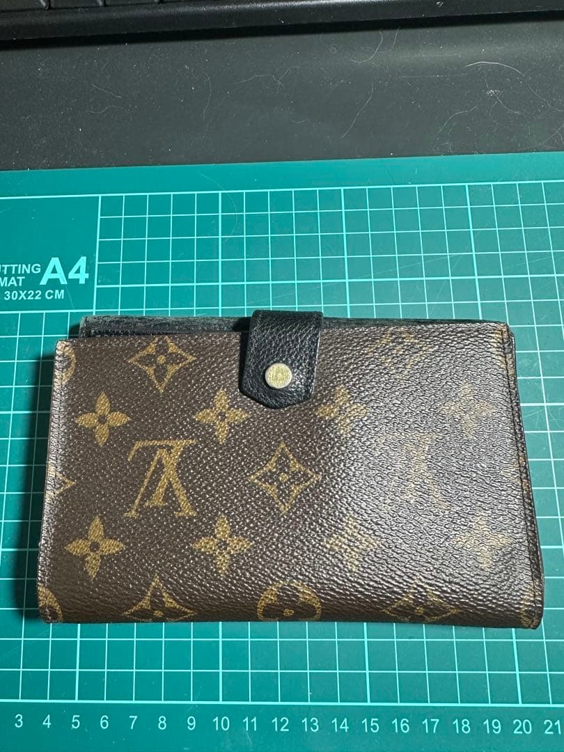 Louis Vuitton 二つ折り財布 ブラウン/ブラック値下げ交渉OK⁉️