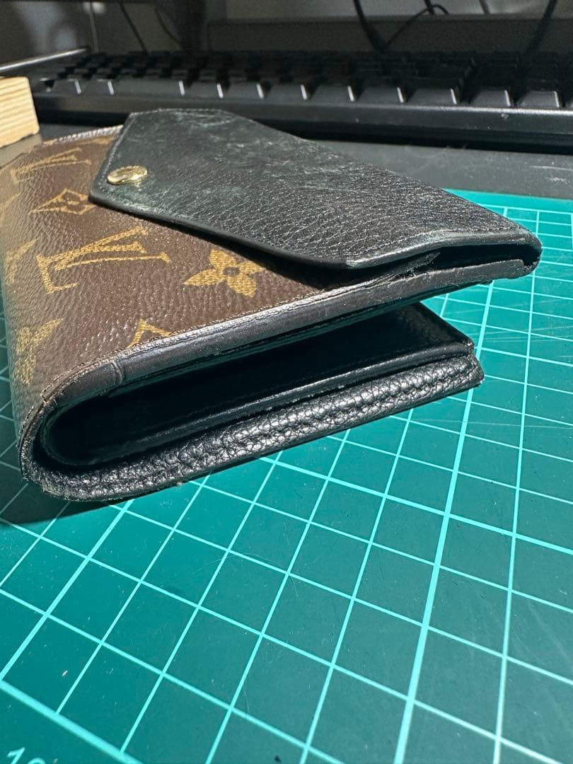 Louis Vuitton 二つ折り財布 ブラウン/ブラック値下げ交渉OK⁉️