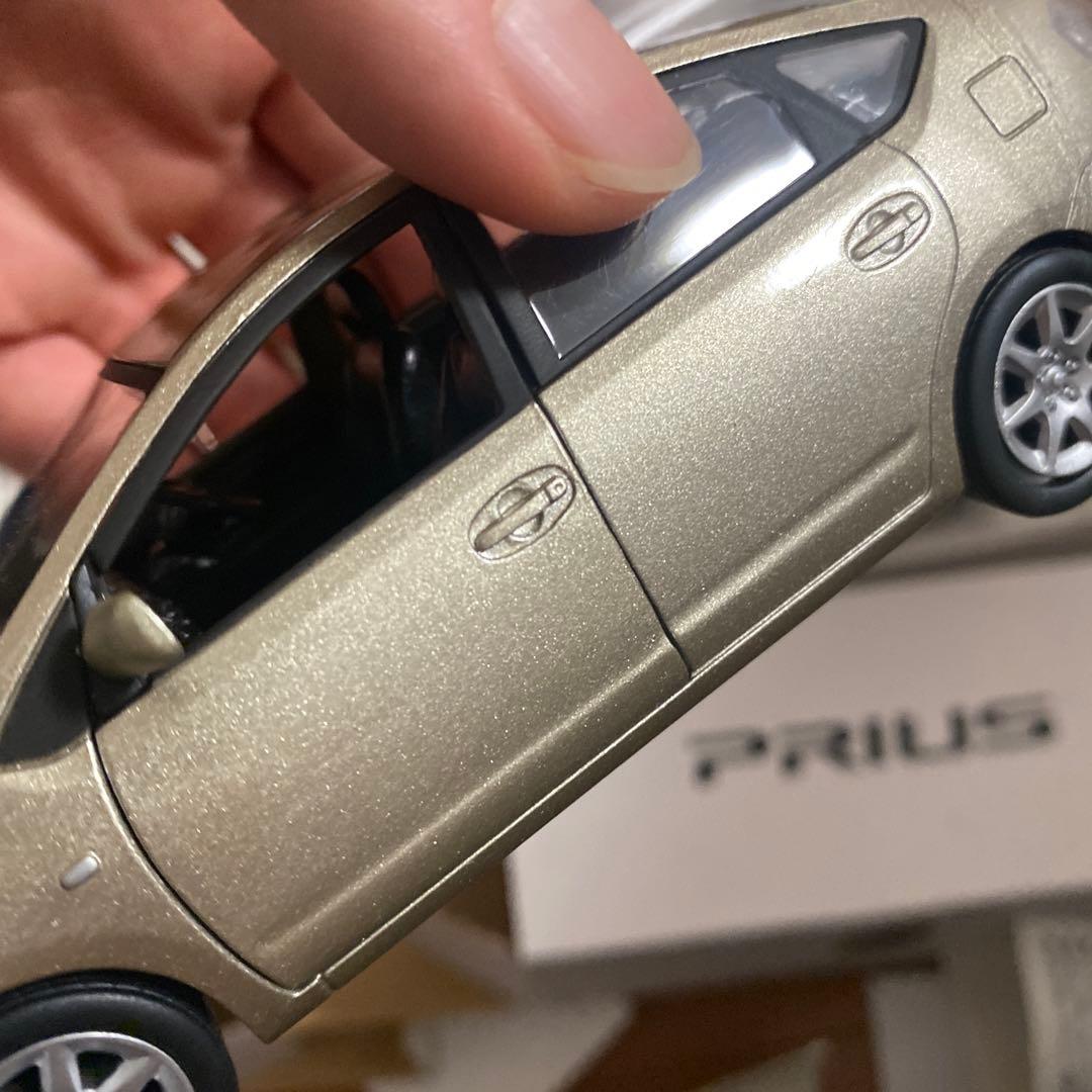 プリウス　カラーサンプル　セット