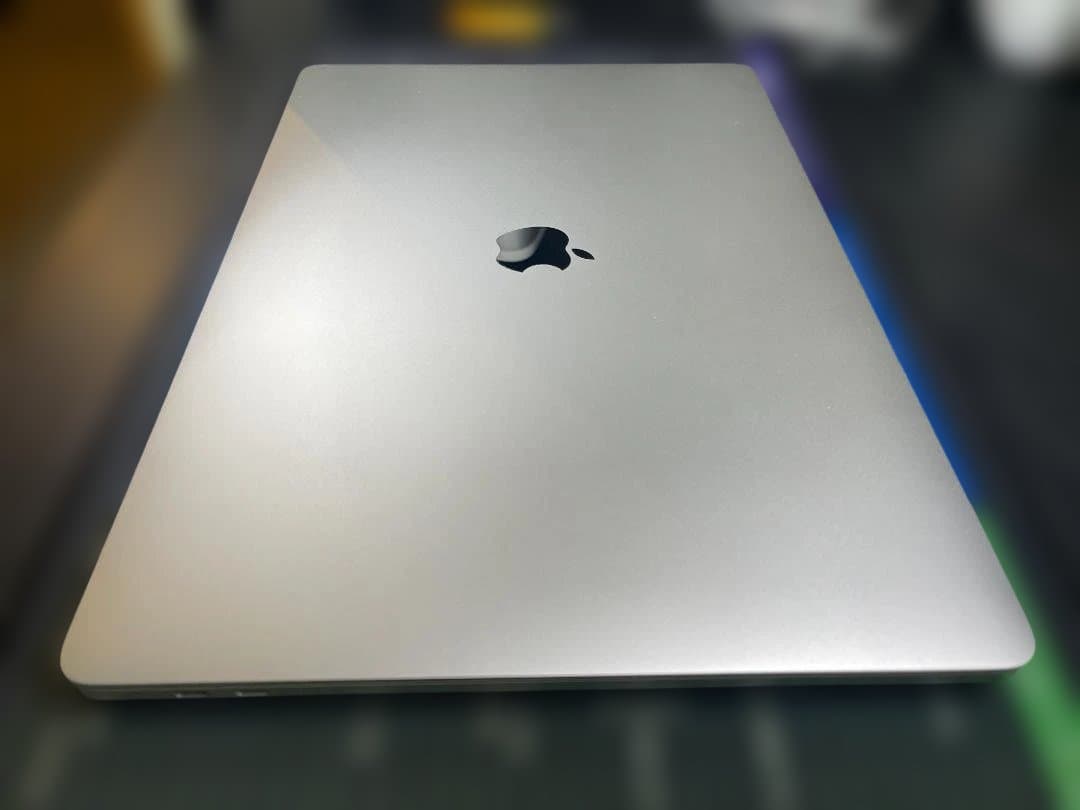 MacBook Pro 2019 32GB 2TB SSD シルバー