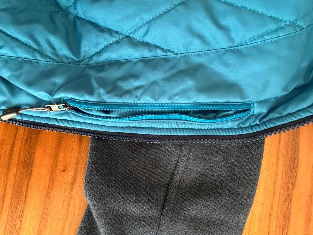 patagonia　インサレーテッド　ベターセーター　フーディ