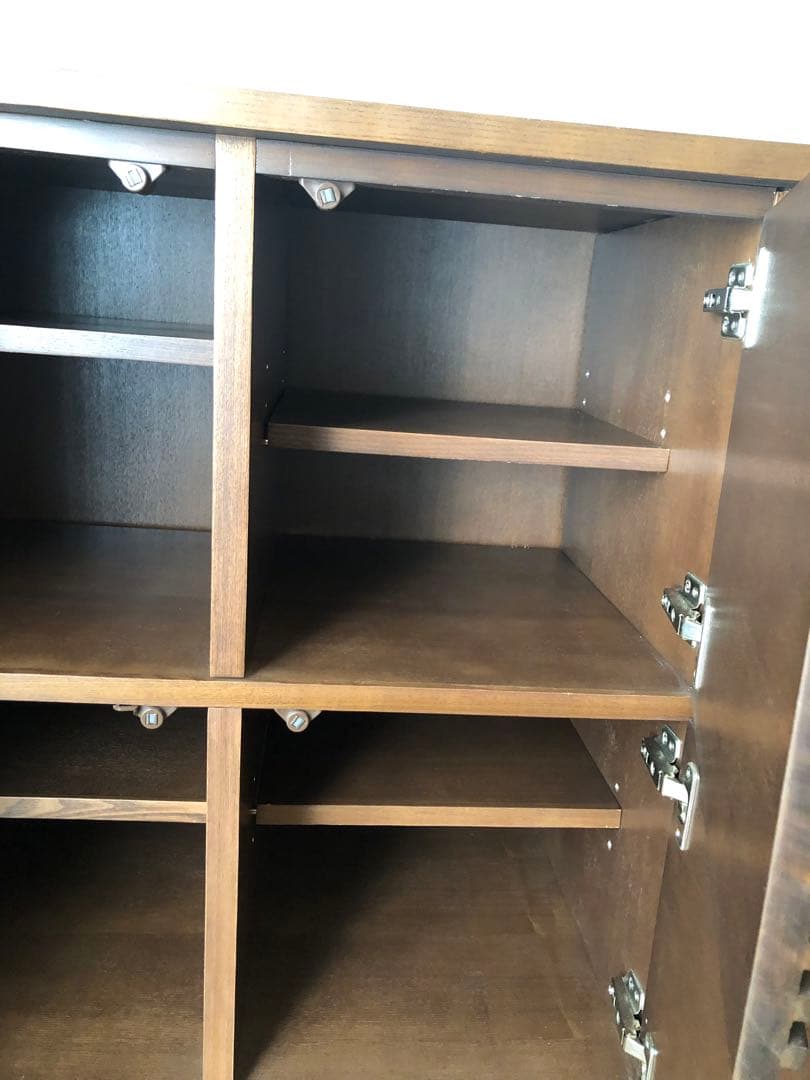 【美品・送料込み】キャビネット　サイドボード　リビングボード　木製