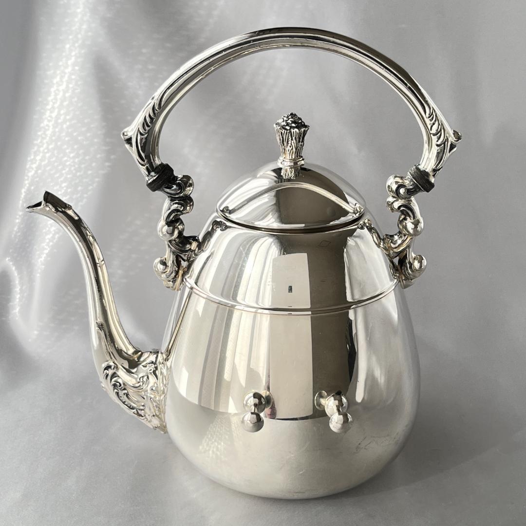 【Sheridan】ビクトリアンのティーケトル スタンド / バナー