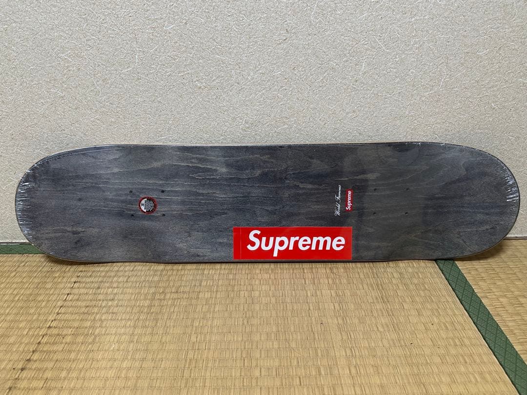 Supreme 3Dロゴスケートボード