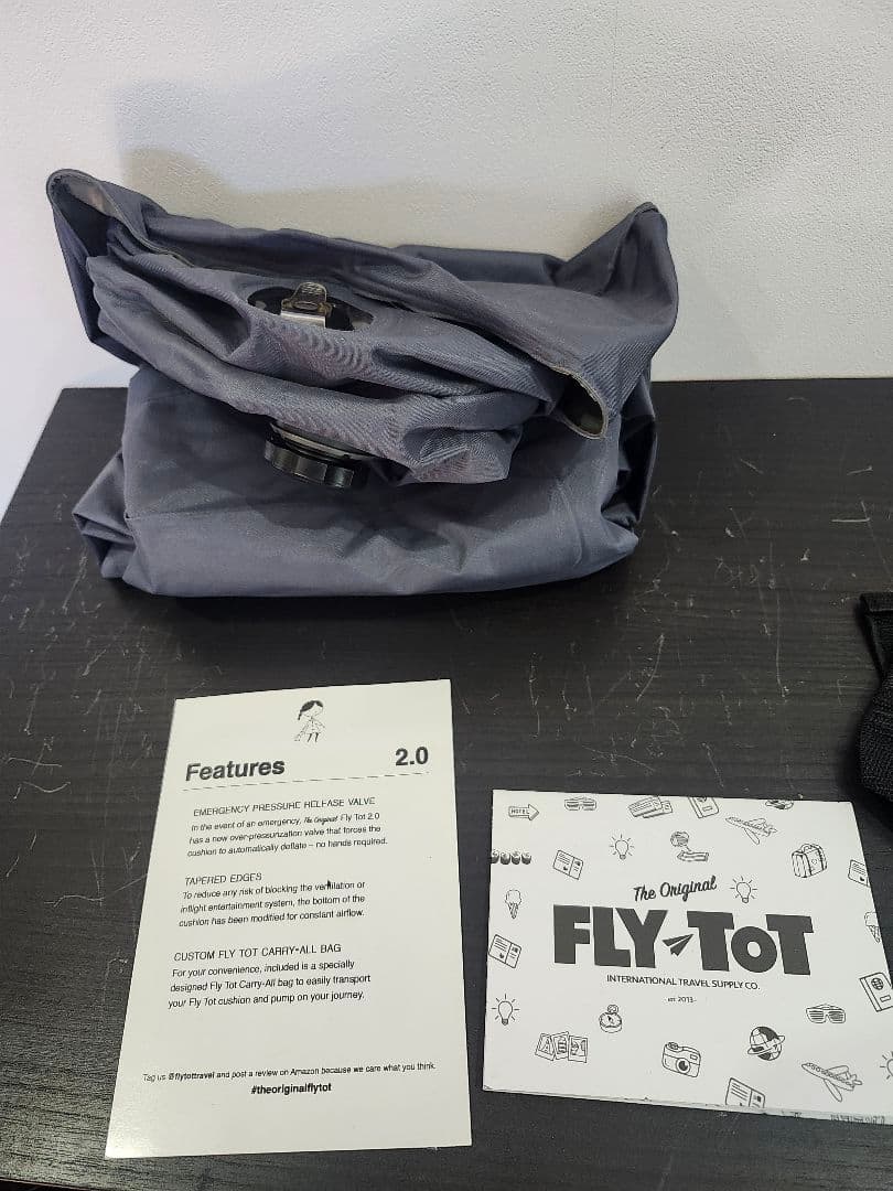 FLY-TOT フライトット 空気膨張式旅行用クッション