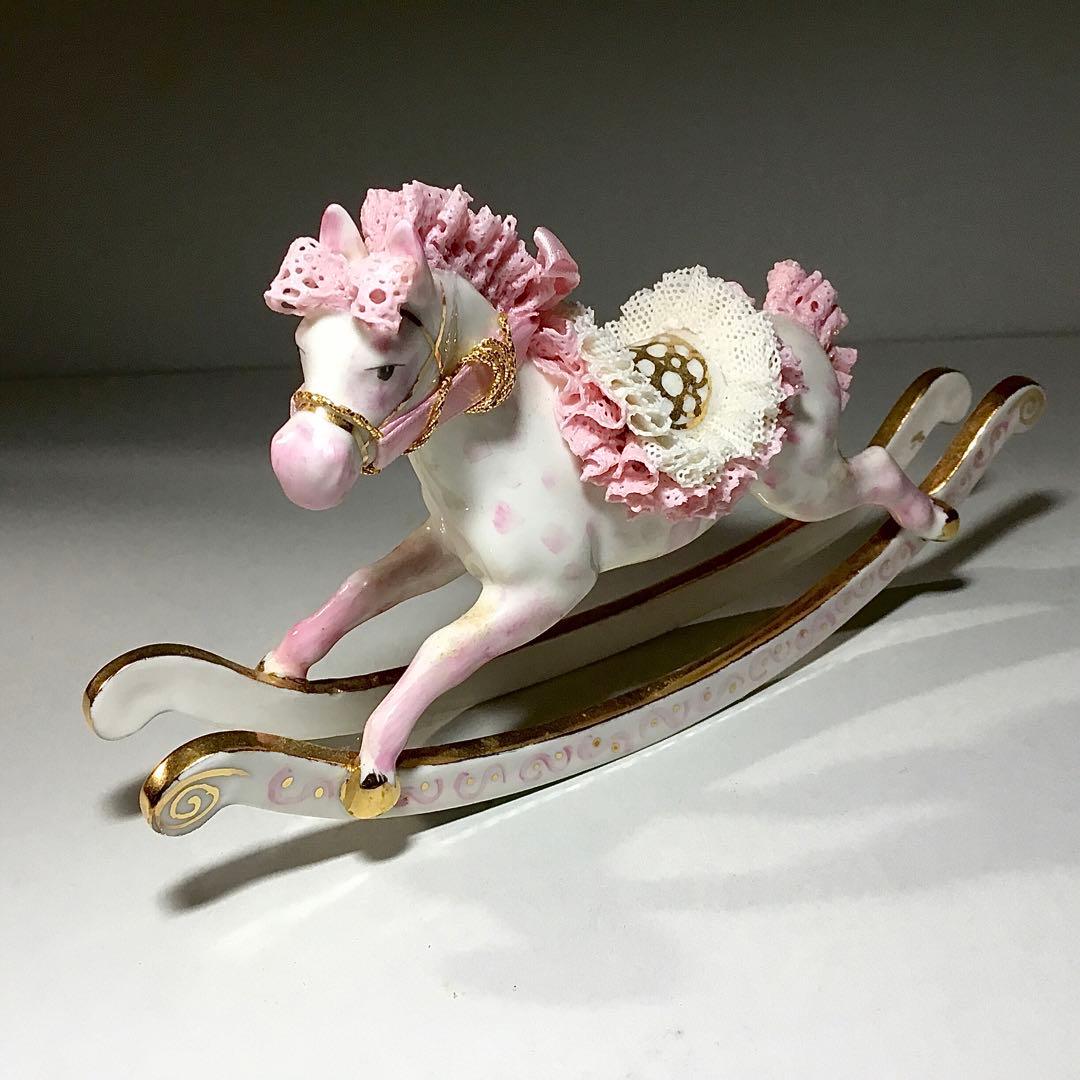 フィギュリン◆ピンクの木馬◆アイルランド 陶器 ビスク ヴィンテージ 置物