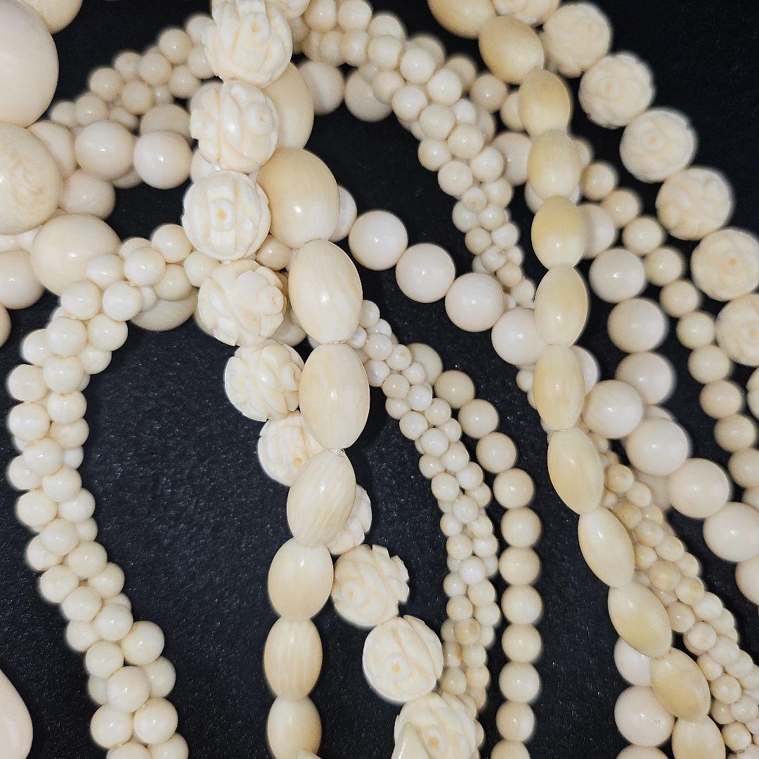 いくら Y1068-4 極上品 ロングネックレス2本 ブローチ１個 3点