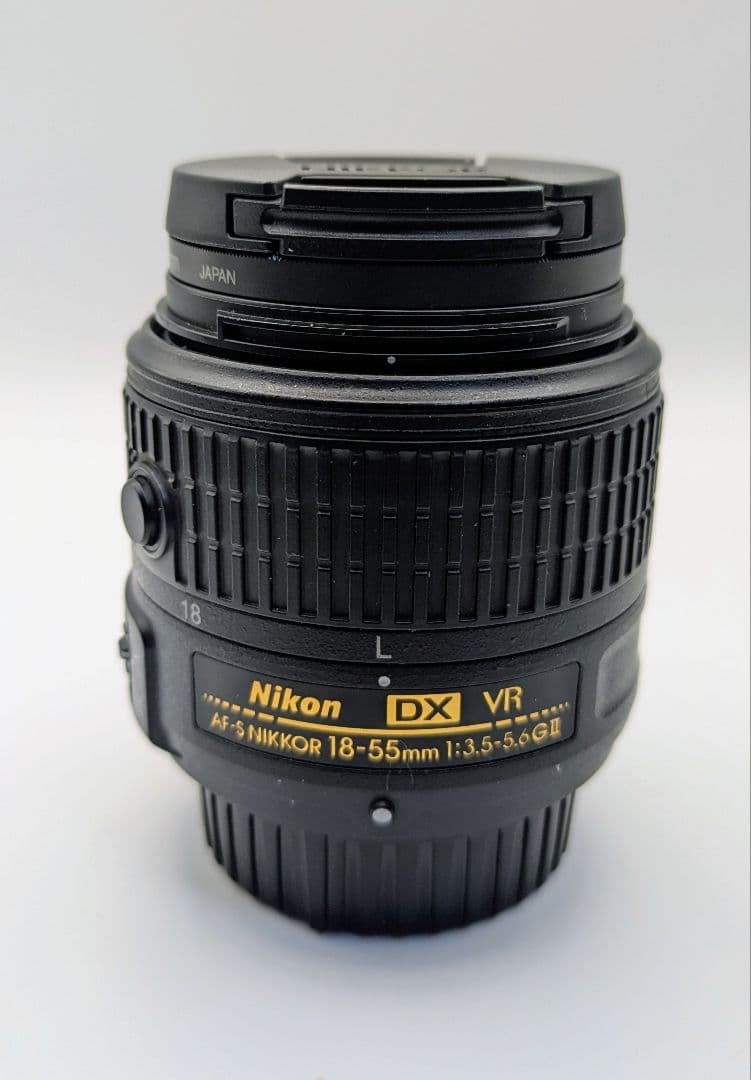 Nikon　D5600 ＋レンズ　　　　　　　　　　　　ショット数15,751回