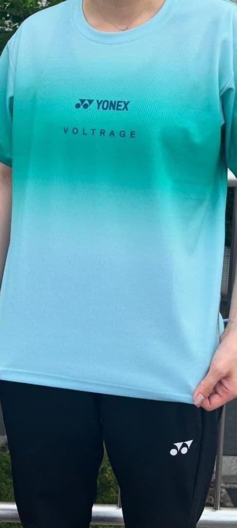 YONEXの新型ラケット、ボルトレイジ02の促販Tシャツ サイズLです