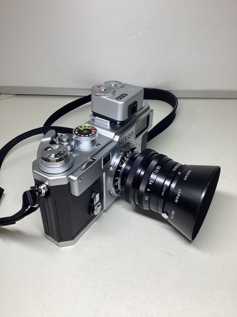0*5様 Nikon 一眼レフカメラ シルバー 標準レンズ