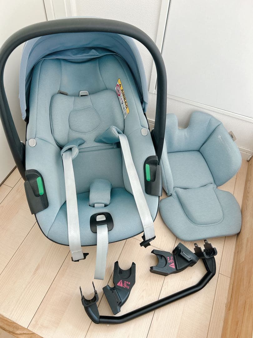 maxi cosi ペブル360 エアバギー用アダプタ、外箱