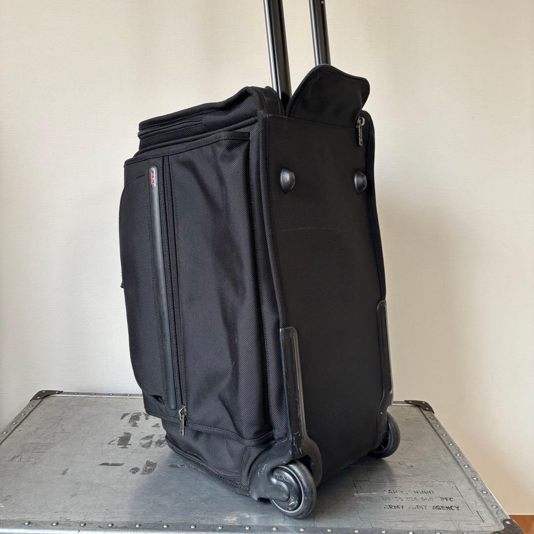 TUMI トゥミ ミディアム ウィールド ダッフルキャリーケース　キャリーケース