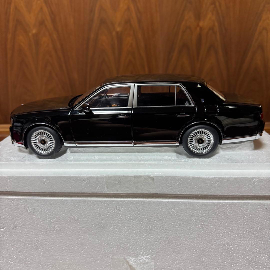 未展示品 オートアート 1/18 トヨタ センチュリー ブラック