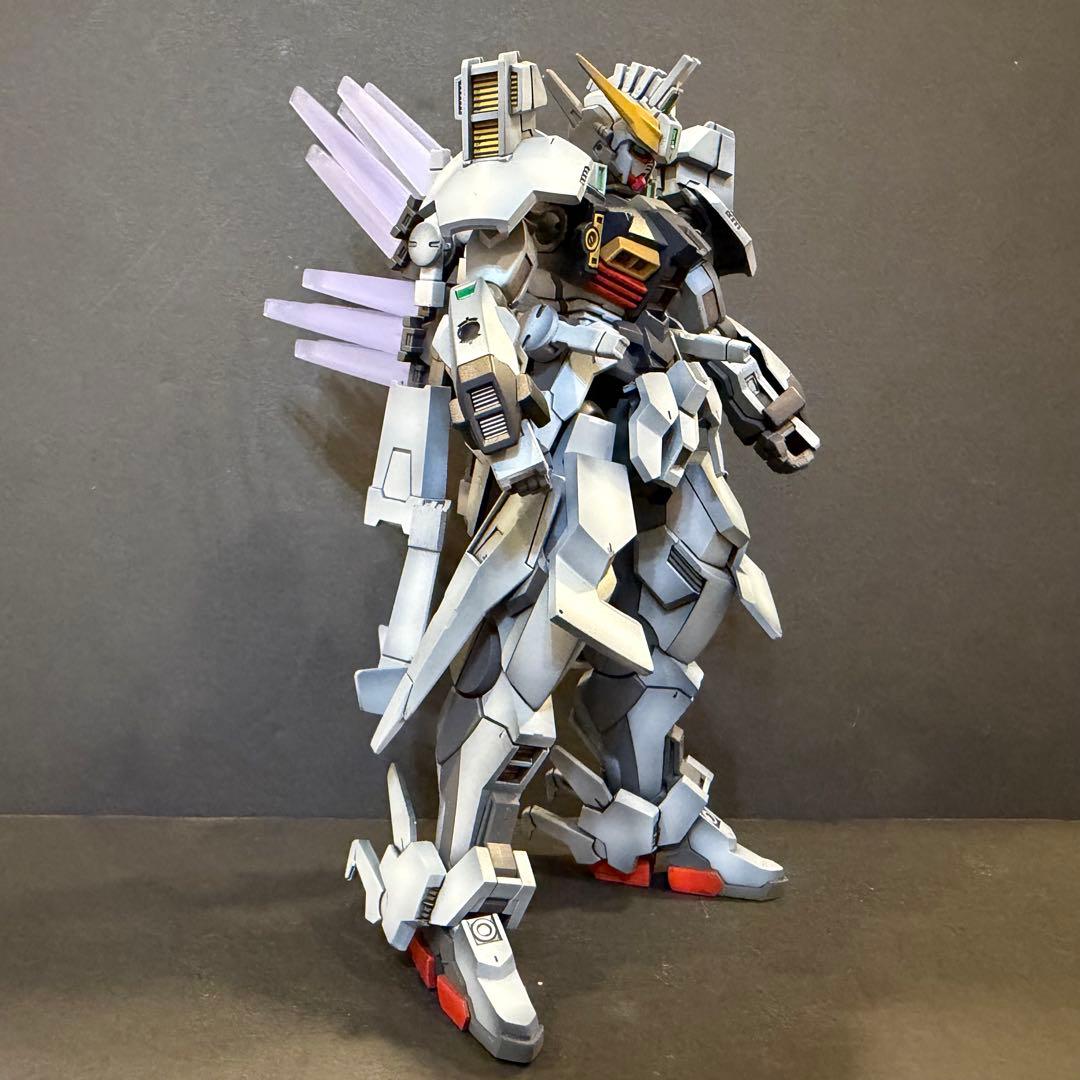 HG 1/144ガンダムジリウス 塗装済 完成品