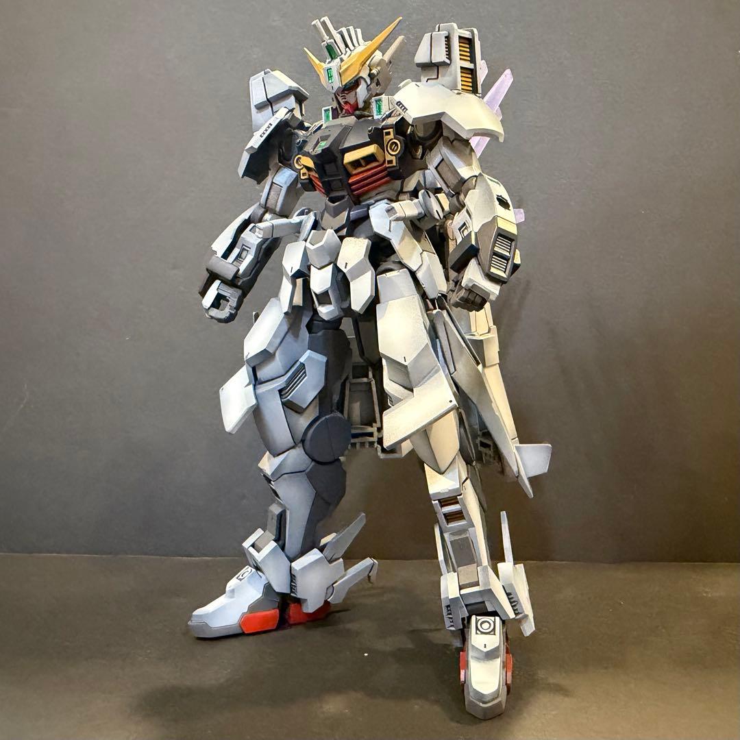 HG 1/144ガンダムジリウス 塗装済 完成品