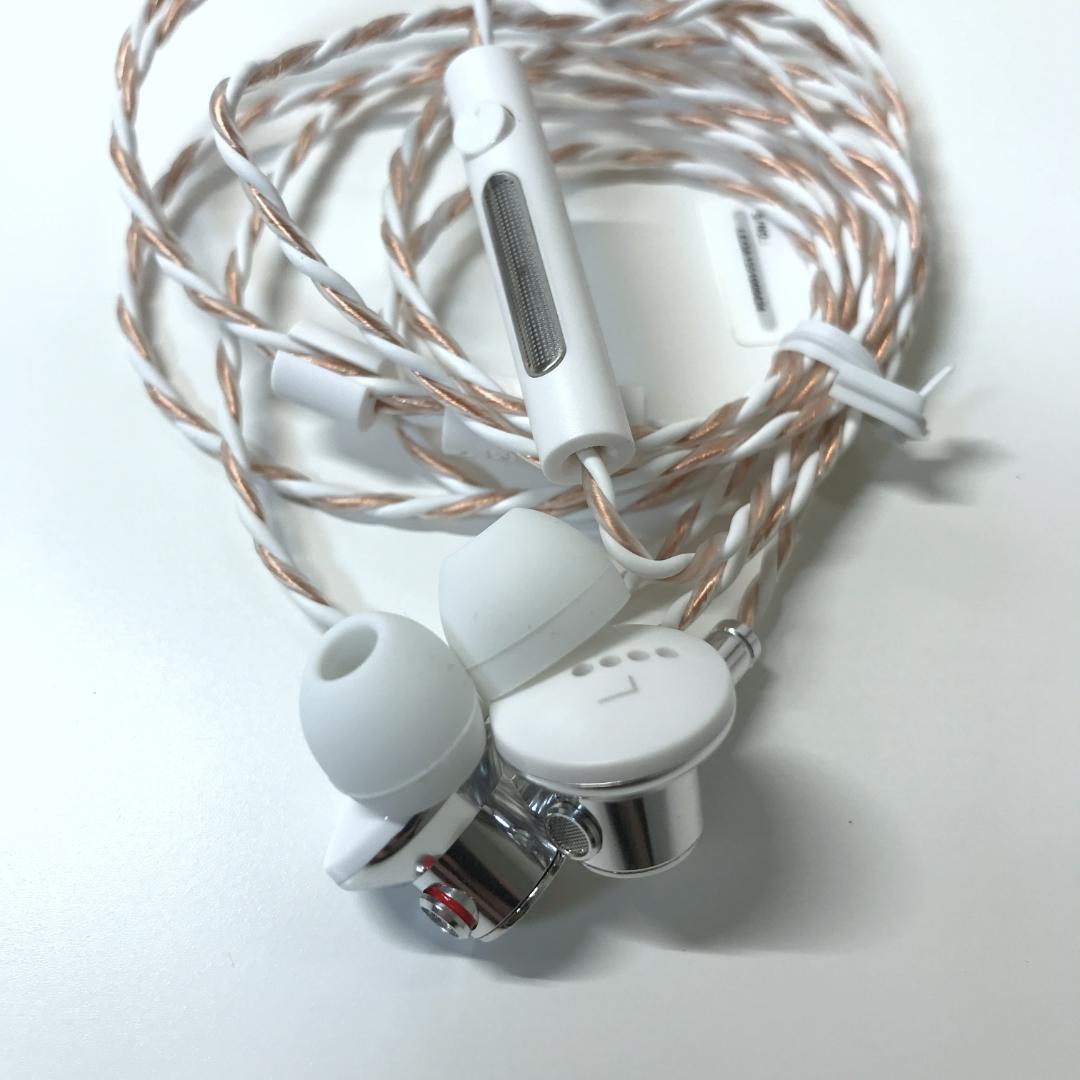 【美品】ONKYO カナル型イヤホン E700MW ハイレゾ対応 セミオープン