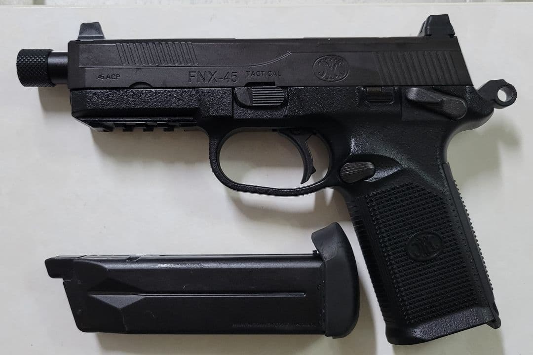 FNX-45 Tactical Black ガスブローバック
