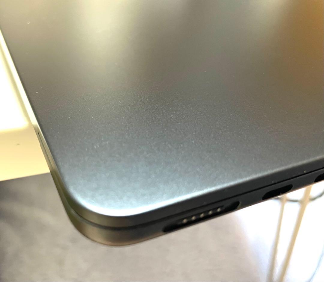 【美品】MacBookAir M2ミッドナイト本体13.6インチ