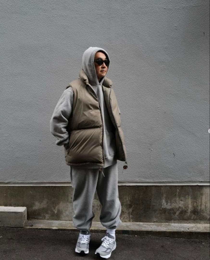 unlikely アンライクリー　シンプルダウンベスト　サイズM