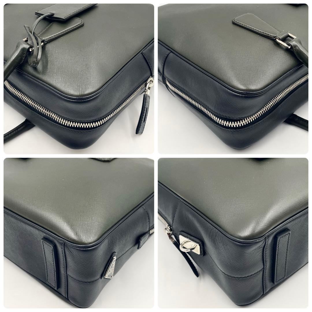 【極美品】 プラダ ビジネスバッグ サフィアーノレザー 三角ロゴ 希少バイカラー