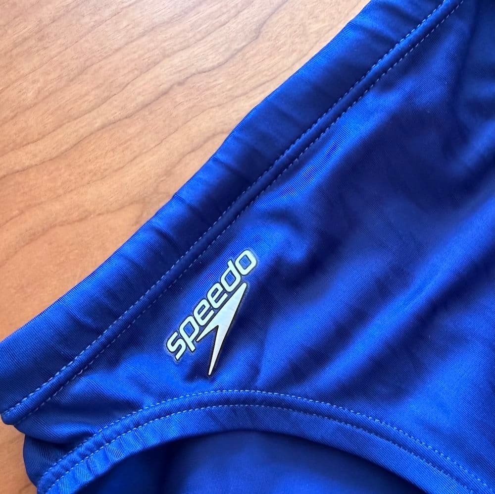 【美品】speedo アクアブレードΣ ブルー 140 光沢 ウロコ模様　競パン