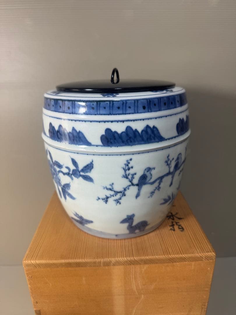 2637 川瀬満之作　染付花鳥文　水指　共箱　茶道具